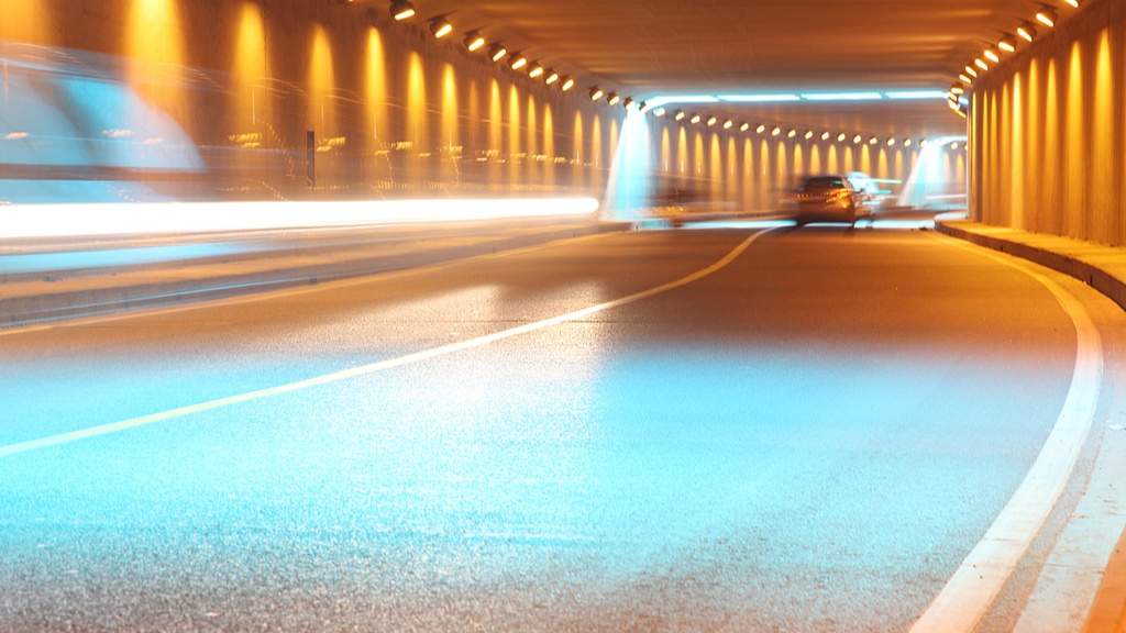 隧道不是摄影棚，畸形“网红打卡热”该消停了