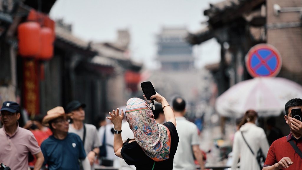 暑期游转向“精体验”，“燃”动文旅消费市场