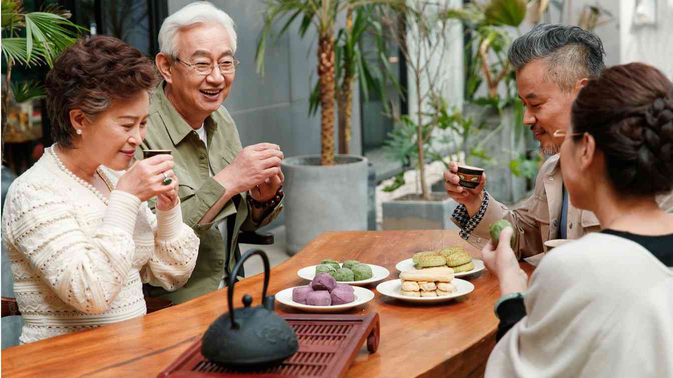 因地制宜发展康养新业态 推动旅居目的地建设