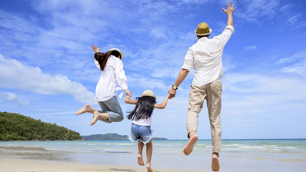 暑期亲子游火爆 顶流IP成家庭度假流量密码